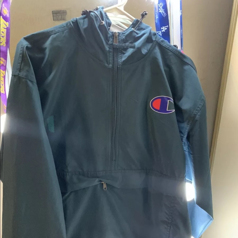 Champion windbreaker size m